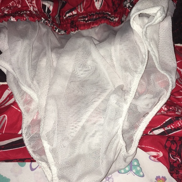 Shorts - Picture 3 of 3